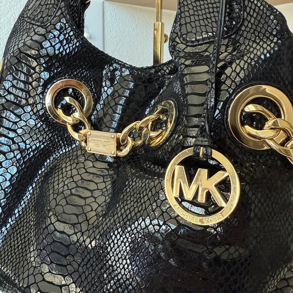MICHAEL Michael Kors Snakeskin Patent Leather Shoulder Bag Black Gold Chain Glam - Picture 3 of 14